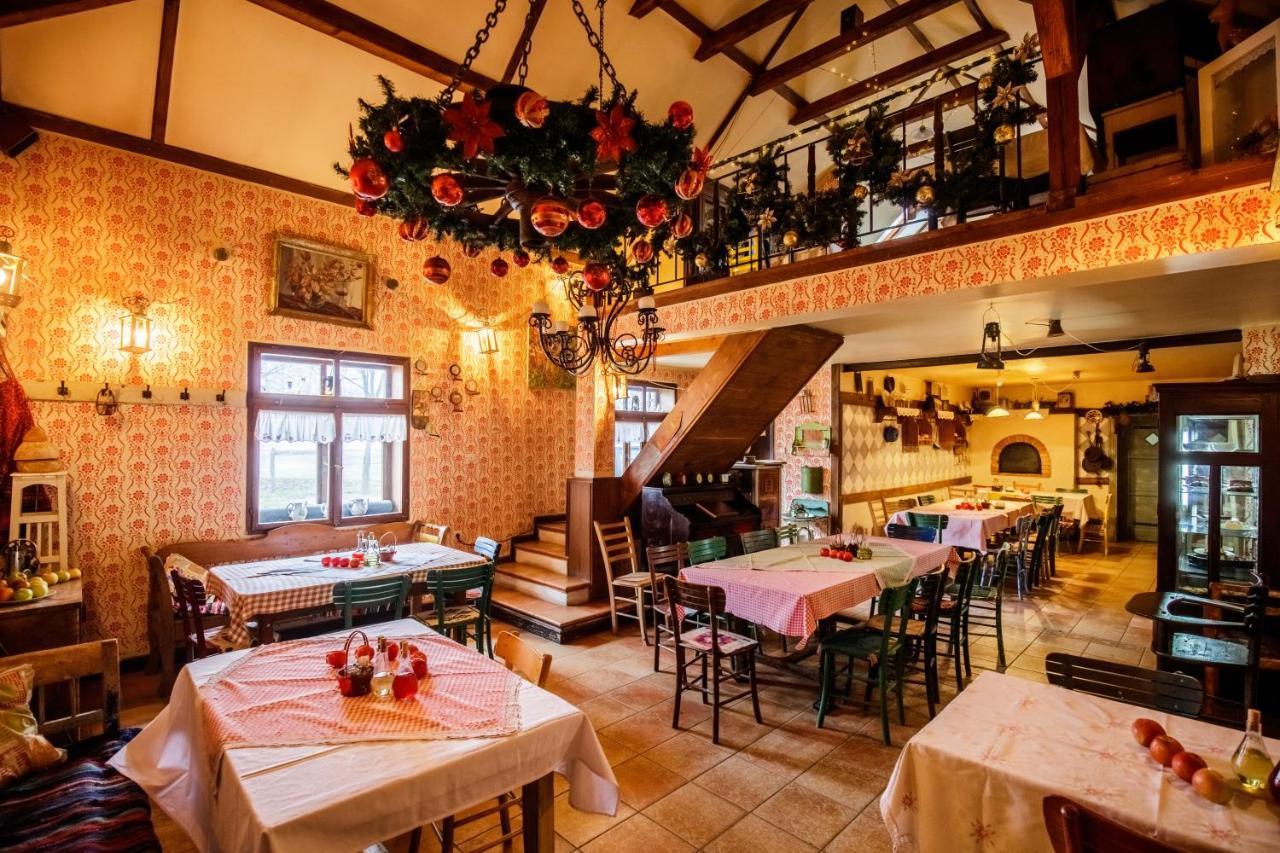Salas 137 Hotel Cenej Zewnętrze zdjęcie